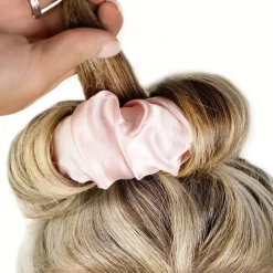 Brushworks Heatless Curling Scrunchie