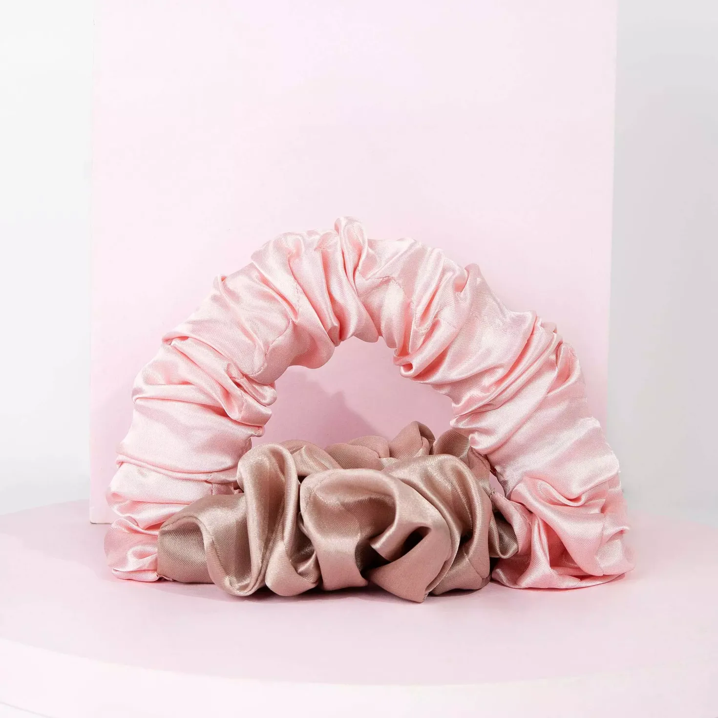 Brushworks Heatless Curling Scrunchie