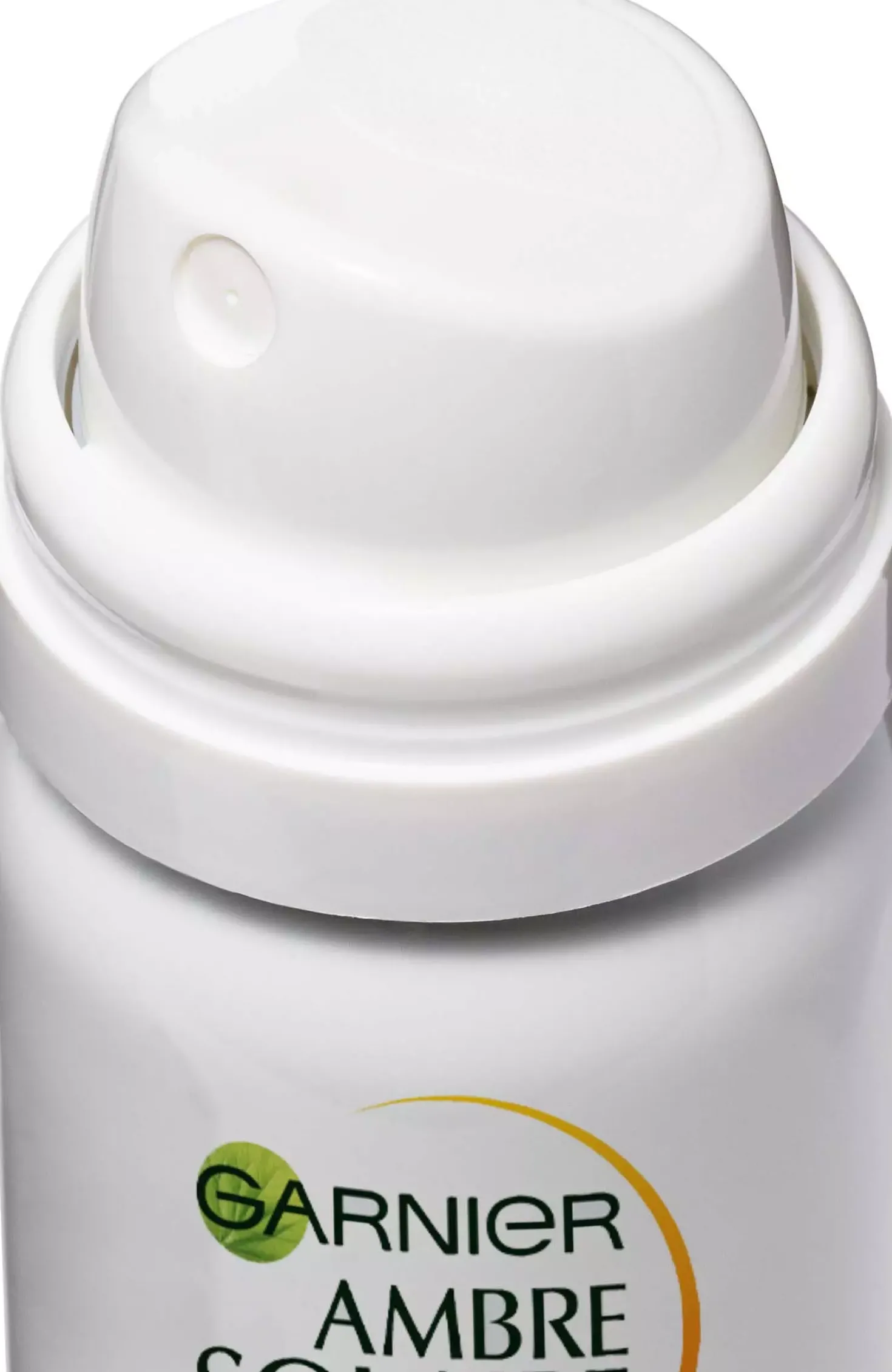 GarnierAmbre Solaire Super UV Over Makeup Mist with Hyaluronic Acid SPF50+ 75 ml