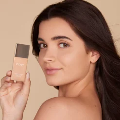 ICONIC London Super Smoother Blurring Skin Tint Warm Fair