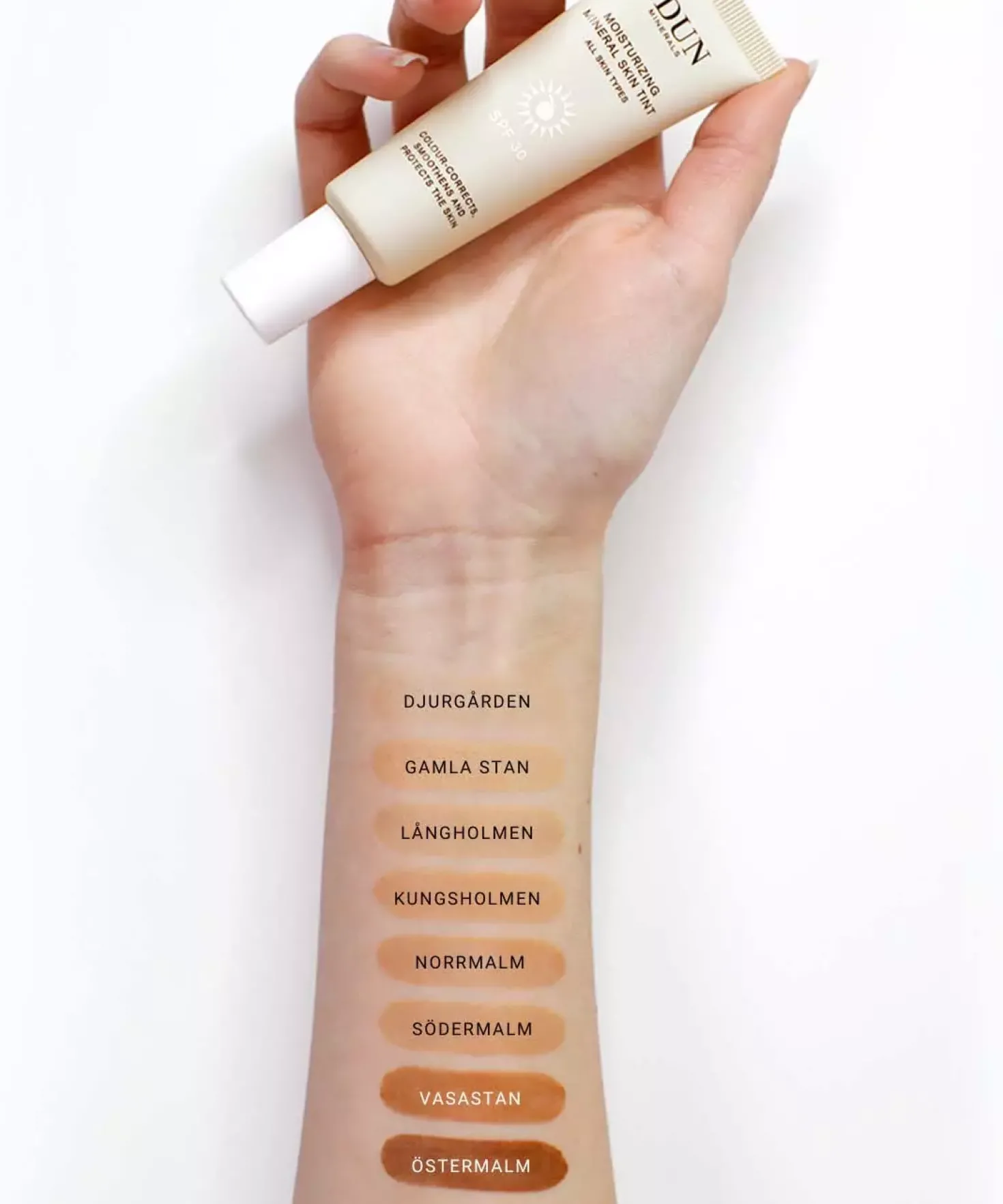 IDUN Minerals Moisturizing Mineral Skin Tint SPF30 Östermalm Deep