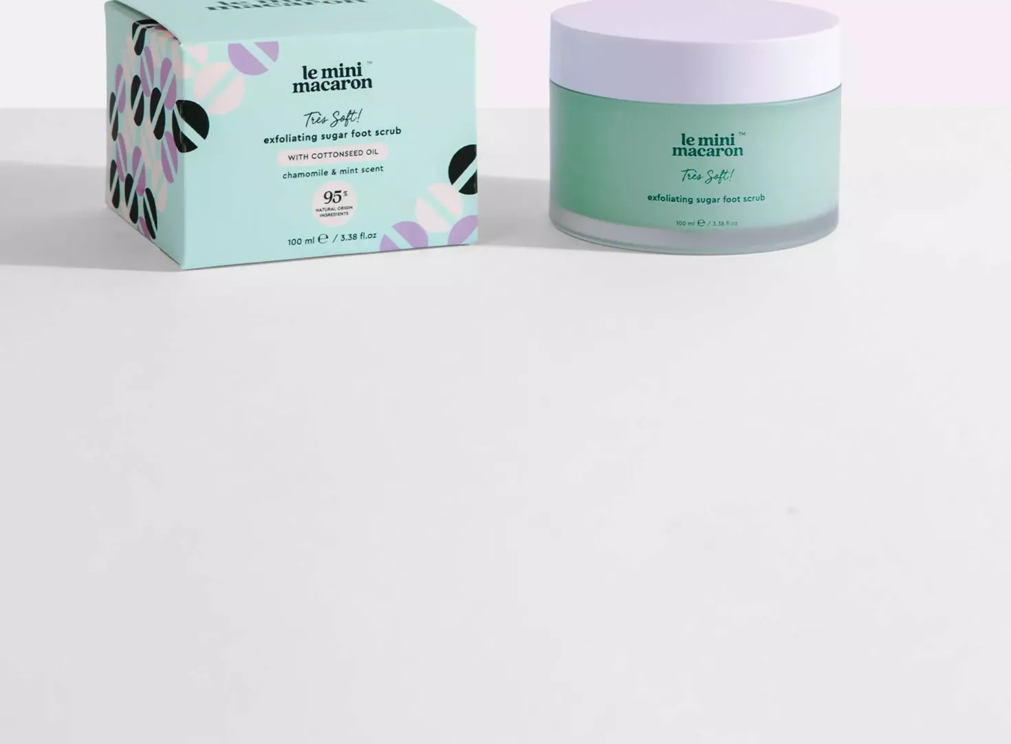 Le Mini Macaron Exfoliating Sugar Foot Scrub Très Soft 100 ml