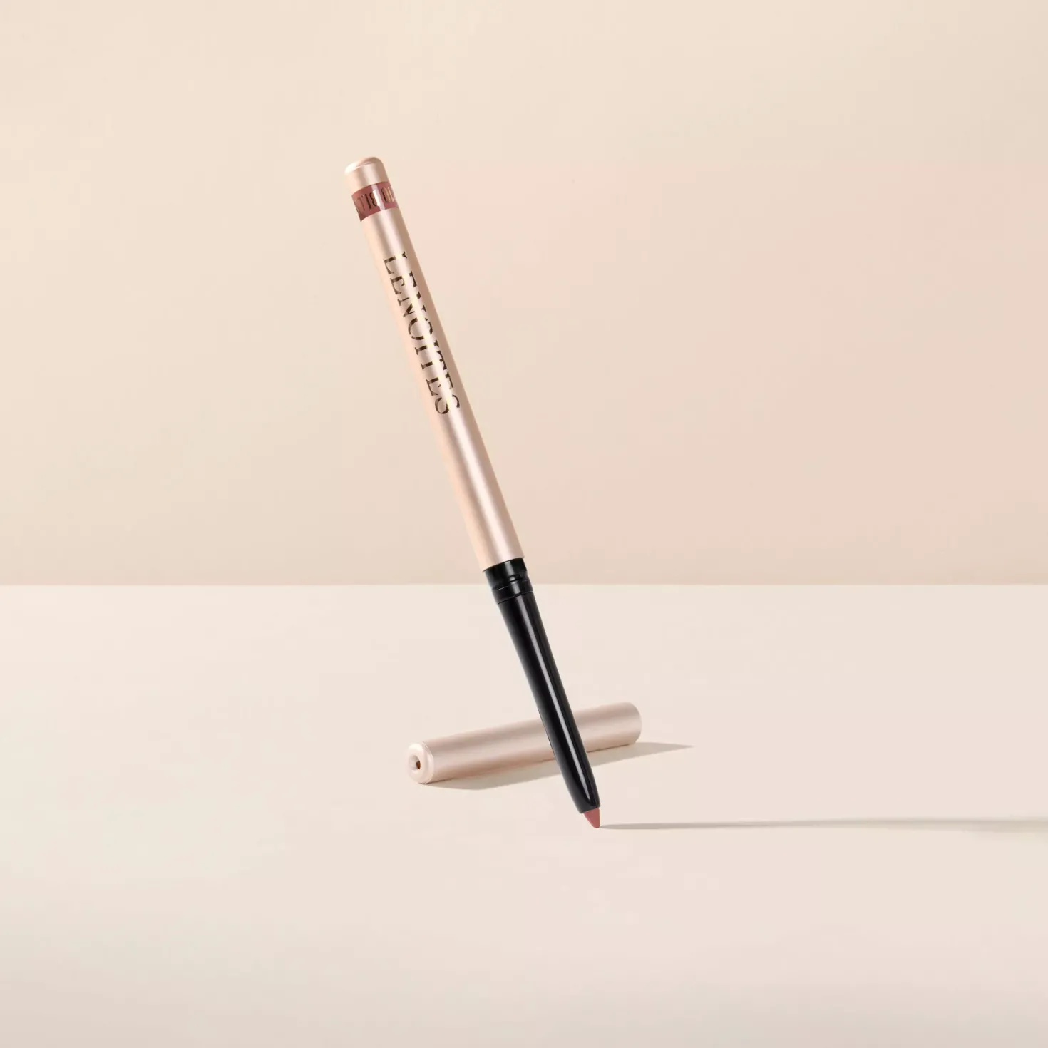 Lenoites Shape & Sculpt Lip Liner 210 Blush