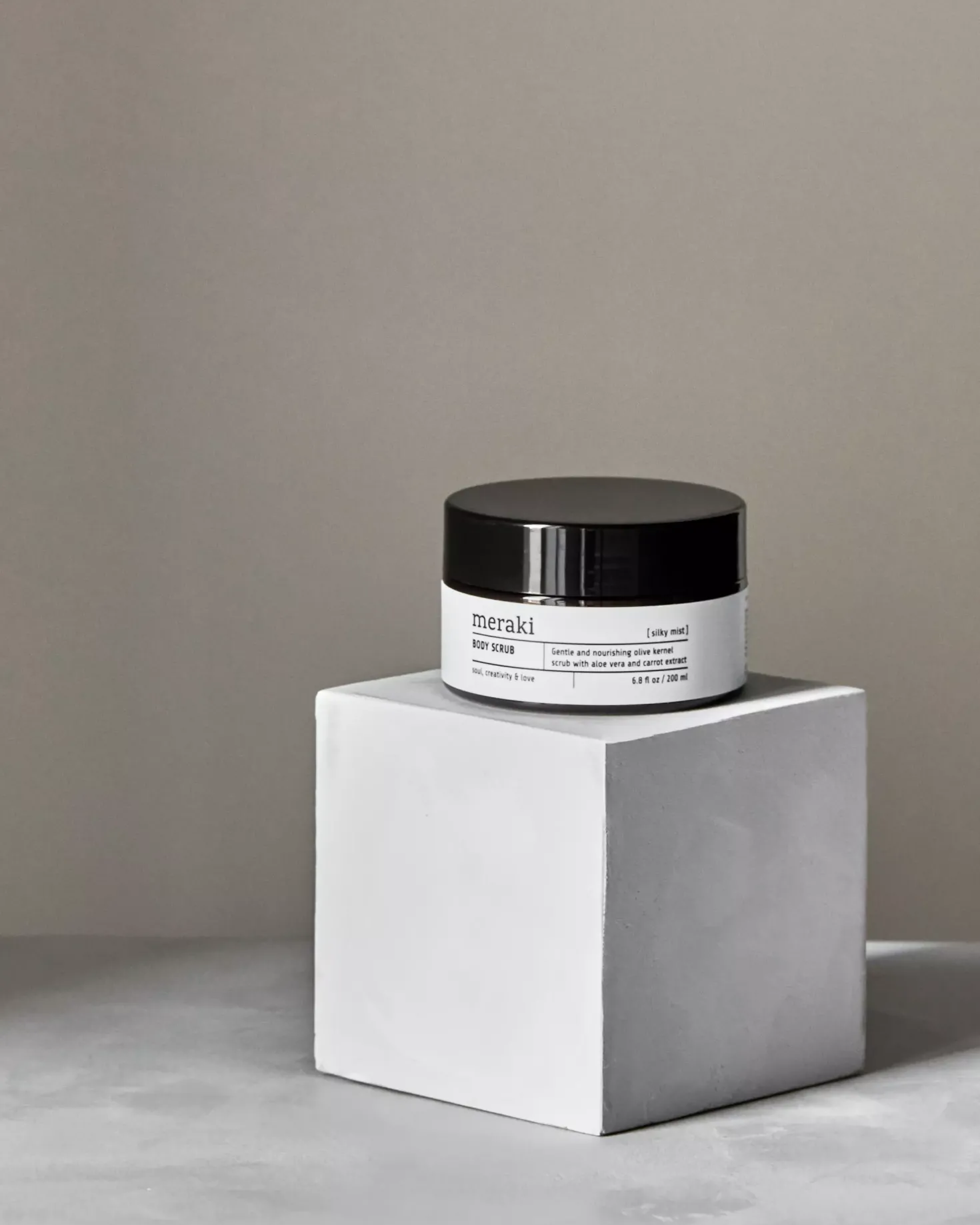 MerakiSilky Mist Body scrub 200 ml