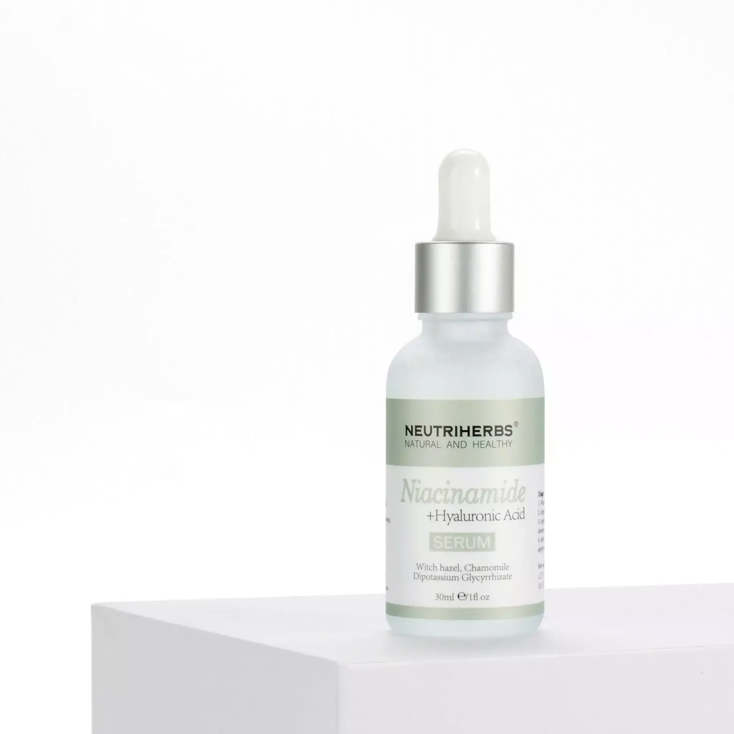 Neutriherbs Niacinamide + Hyaluronsyra Skin Serum 30 ml
