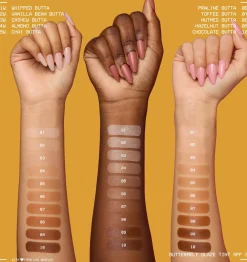 NYX PROFESSIONAL MAKEUP Buttermelt Glaze Skin Tint 02 Vanilla Bean Butta