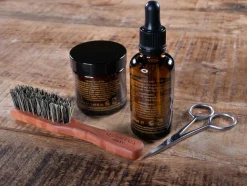Quintus MMXV Small Vegan Beard Brush with Handle Tampico Fibers