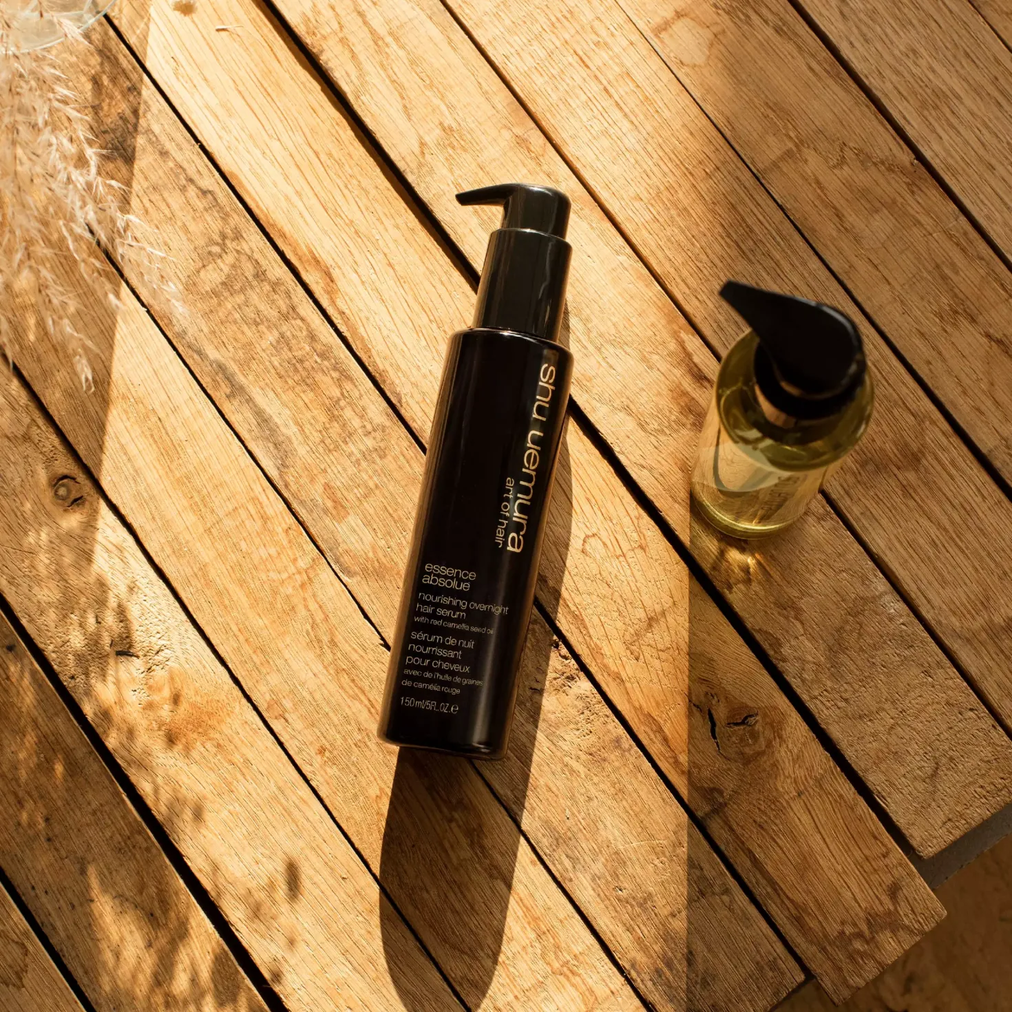 Shu UemuraEssence Absolue nourishing overnight hair serum 150 ml