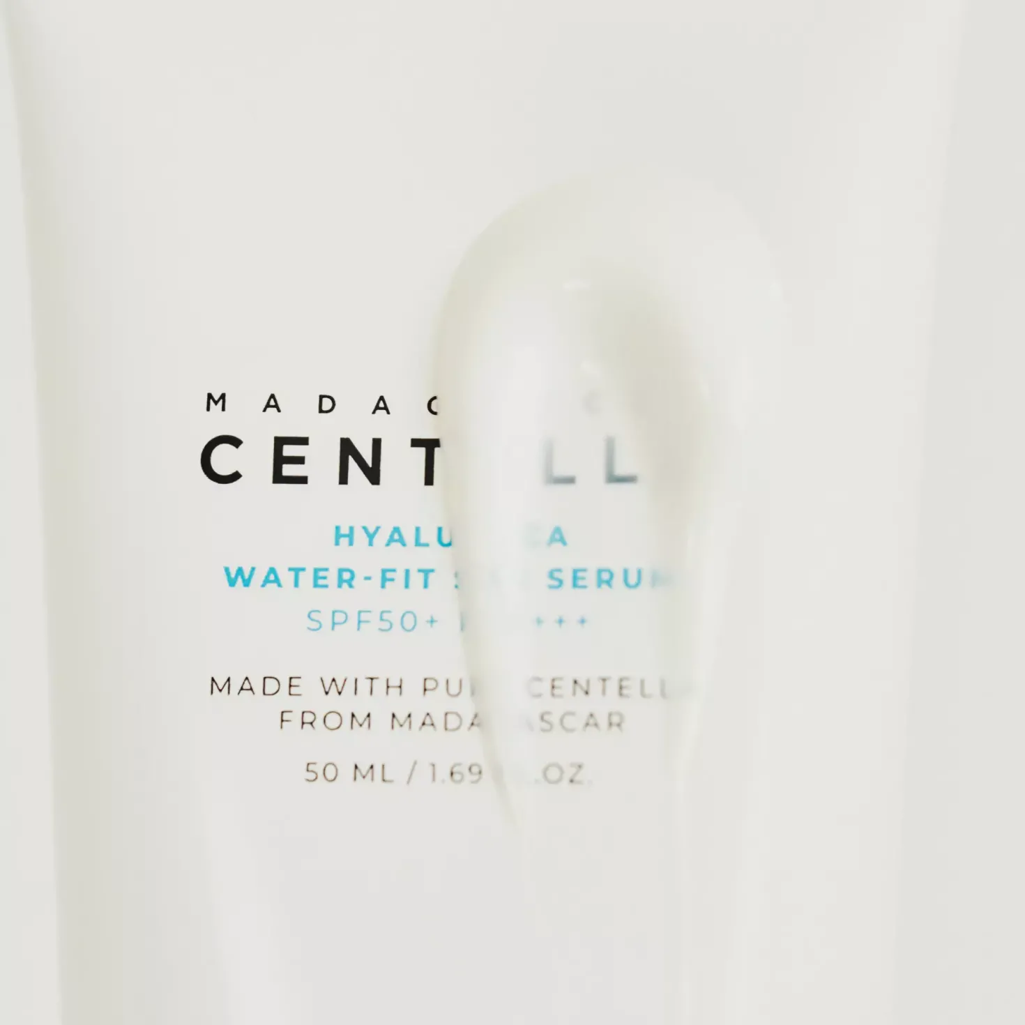 SKIN1004 Madagascar Centella Hyalu-Cica WATER-FIT Sun serum 50 ml